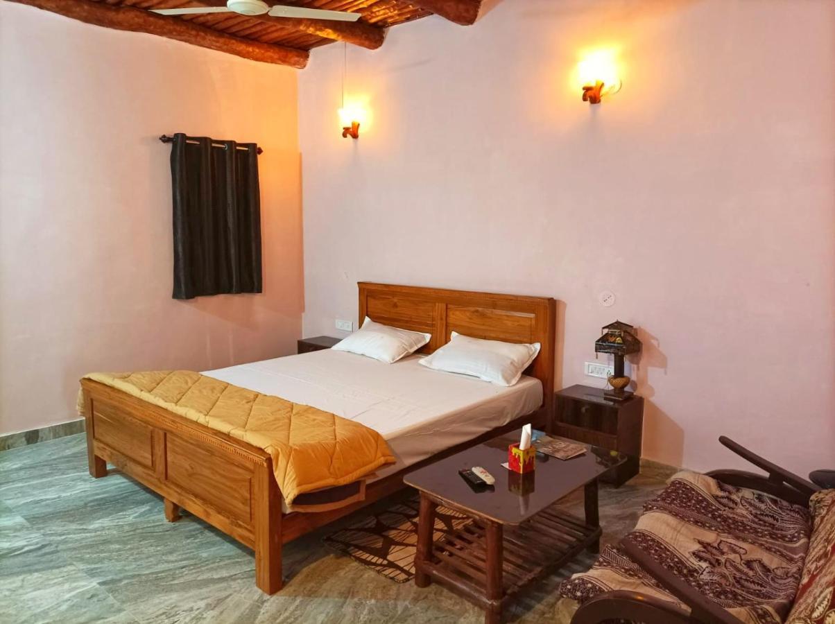 Sadhna Sadan Homestay Panna Madla Eksteriør billede