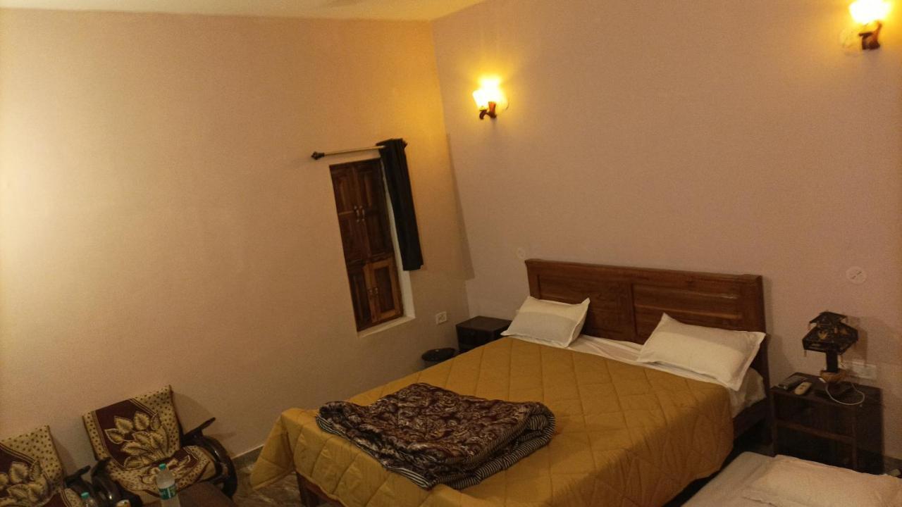 Sadhna Sadan Homestay Panna Madla Eksteriør billede
