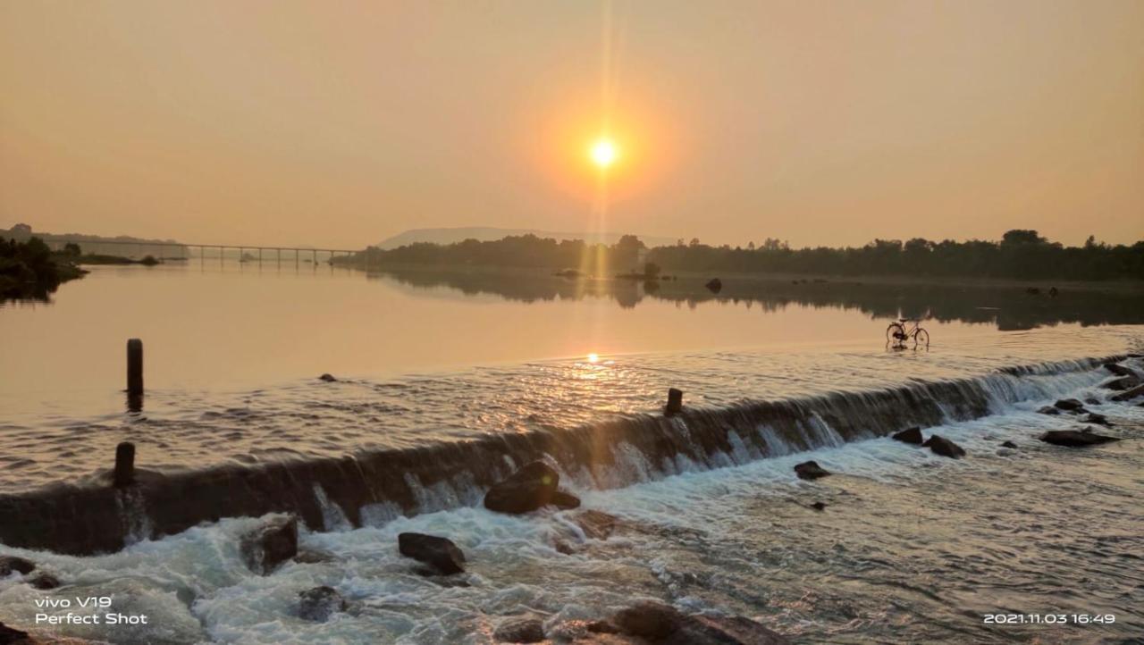 Sadhna Sadan Homestay Panna Madla Eksteriør billede