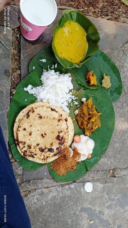 Sadhna Sadan Homestay Panna Madla Eksteriør billede