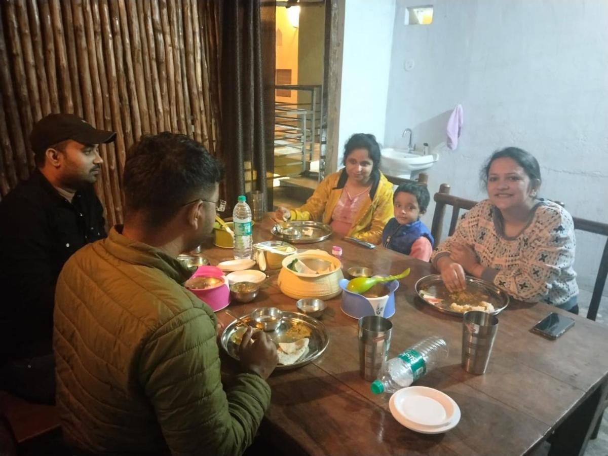 Sadhna Sadan Homestay Panna Madla Eksteriør billede